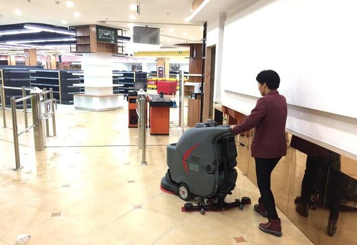 酒店洗地機(jī).jpg